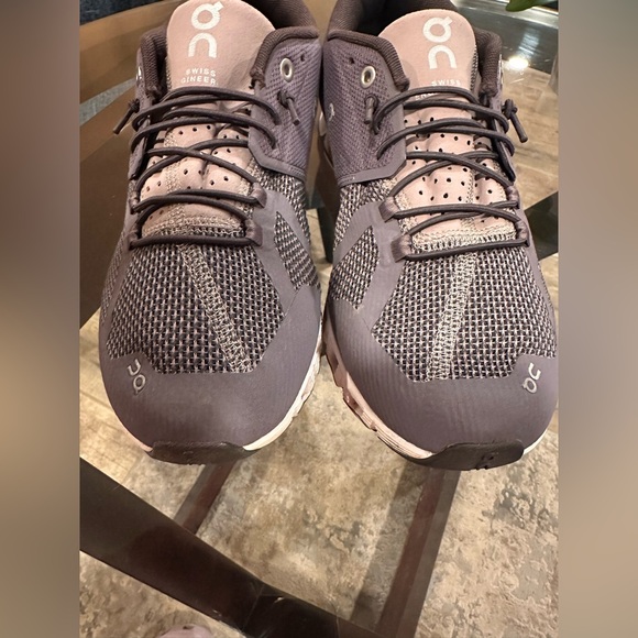 On Cloud 5 Women's Sneaker Size 8.5 - Picture 5 of 7